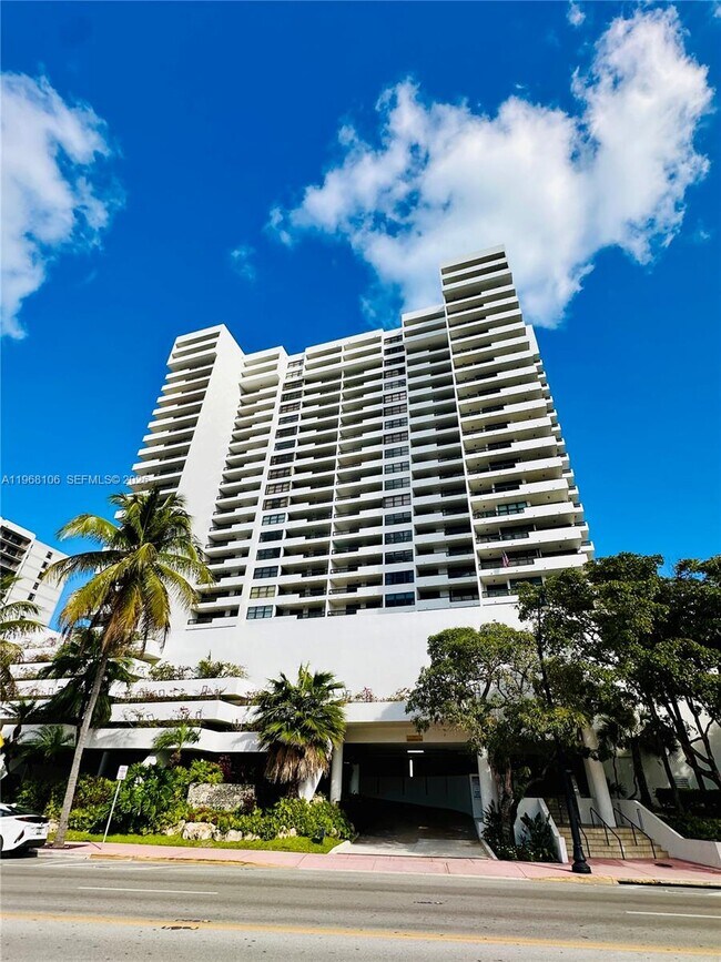 Building Photo - 2555 Collins Ave Unit 1609