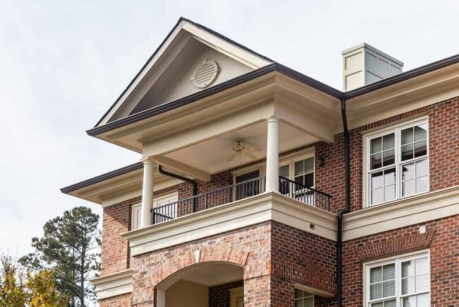 Building Photo - Call for 1 month free rent!!! Rental