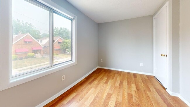 888 Rondel Rd
