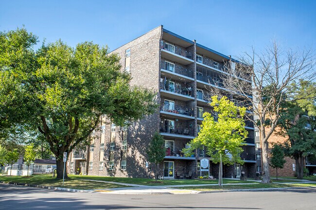 Photo - Sun Ray Manor