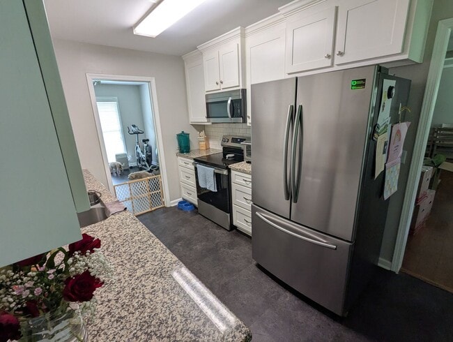 Photo - Nice 3 bedroom 2 Bath in Heritage Hills