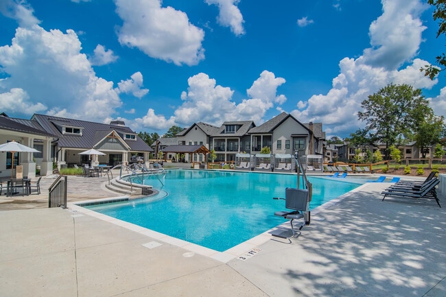 The Heron at River Island apartments — community photo