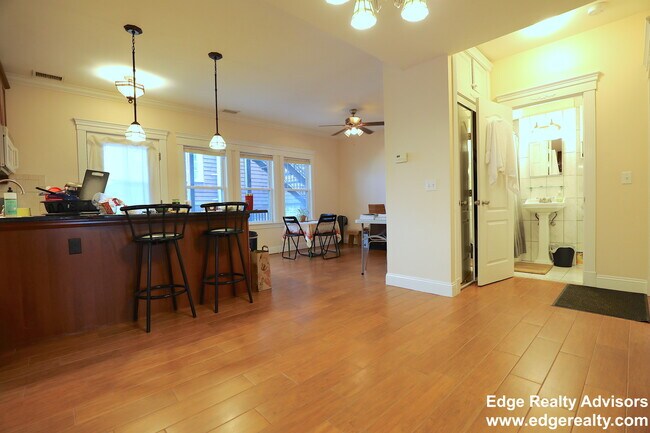 Photo - 6 Delaware Pl