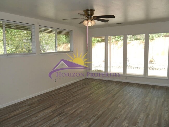 Photo - Remodeled 4 Bed 2 Bath 1,483 sqft in Fair Oaks