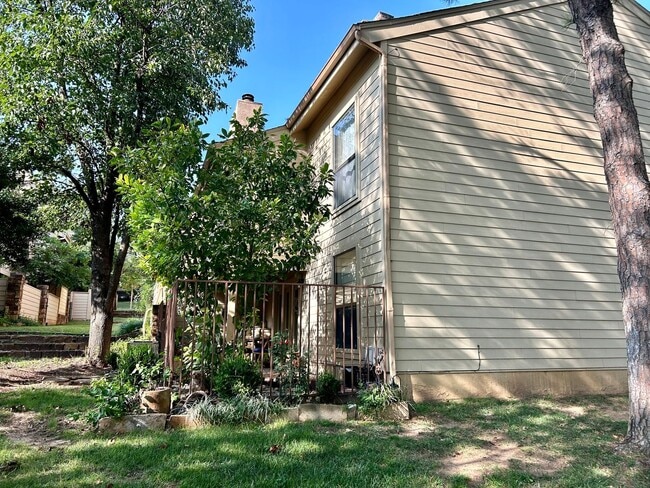 Photo - Gorgeous Condo in The Gated Community of T...