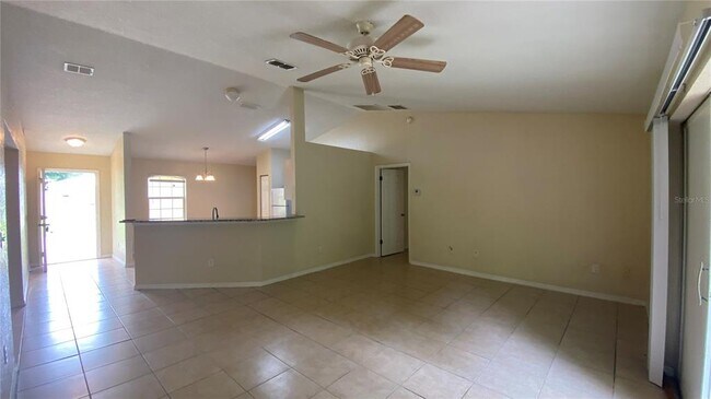 Photo - 523 Silver Way Dr