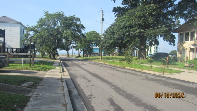 STREET VIEW - 134 St John Ave Unit 134