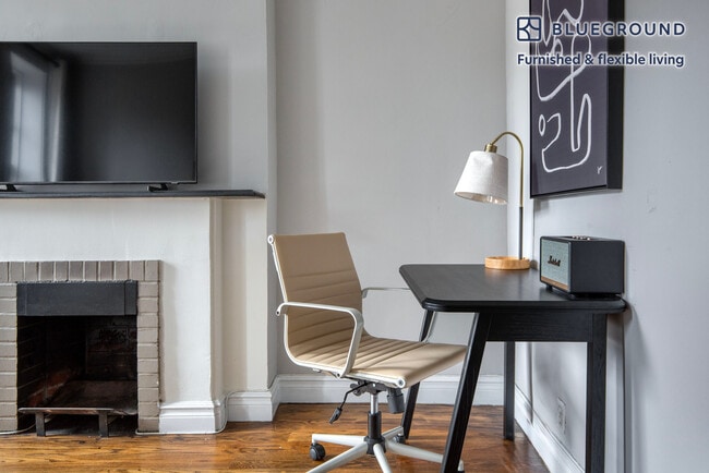 Photo - 51 Leroy St Unit FL4-ID1397