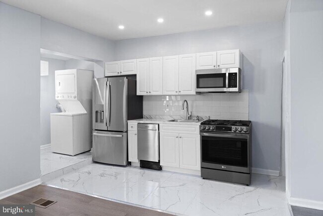 Photo - 617 Brinton St