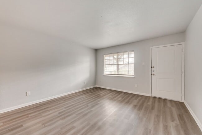 Photo - The Sutton on Park Lane