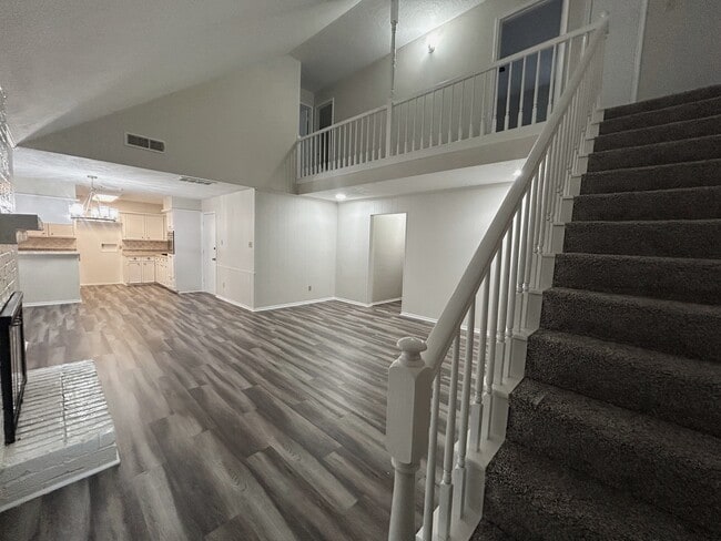 Photo - 1910 Winding Creek Dr