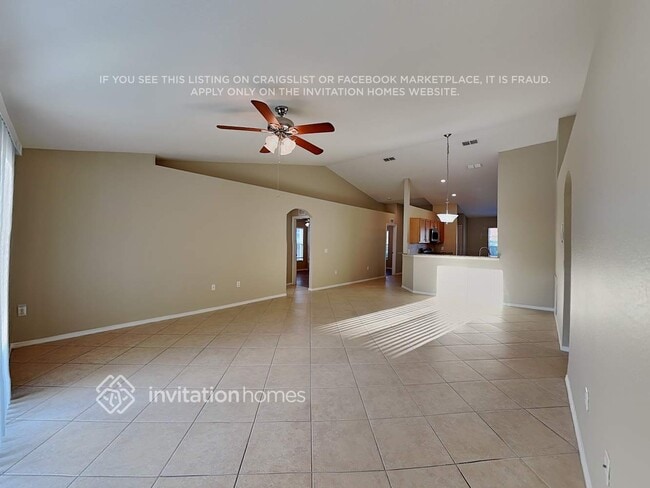 Photo - 6885 Heatherbrook Dr