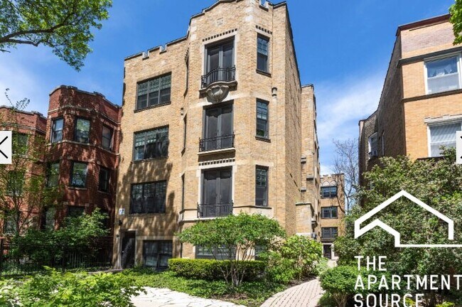 Photo - 1356 W Carmen Ave Unit 3