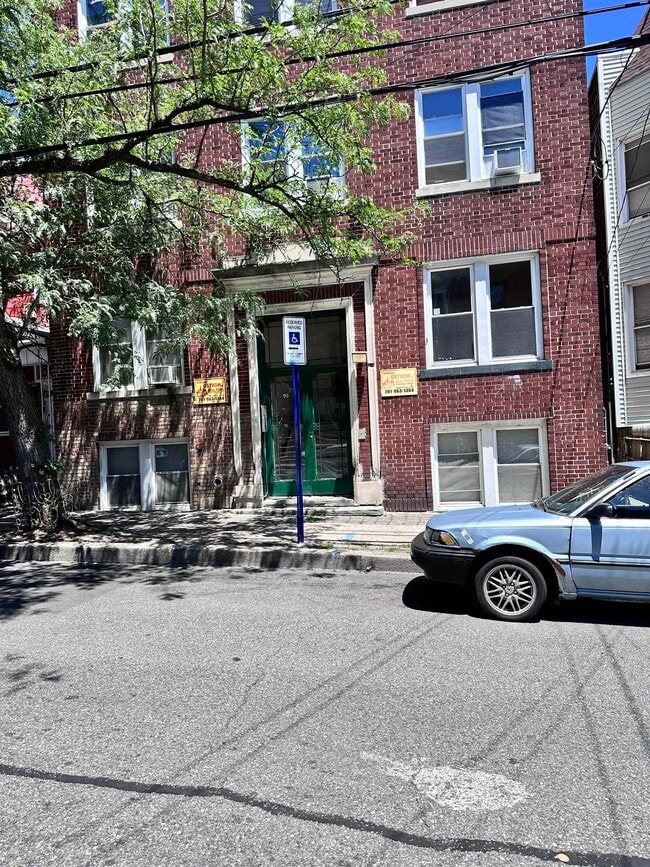 Building Photo - 90 Harmon St Unit 4