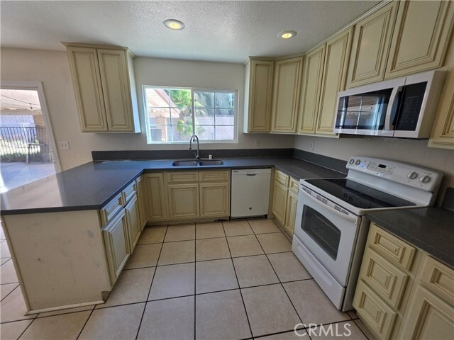 Photo - 969 S Sage Ave