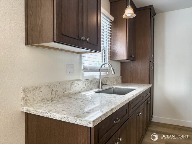 Photo - Newly Remodeled 2 Bedroom Apartment for Rent in Midtown Ventura!