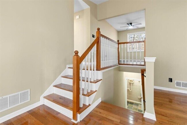 Photo - 585 Bethany Woods Dr