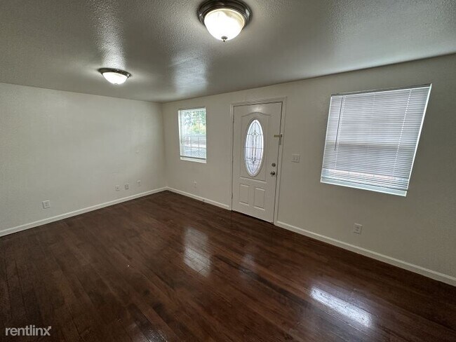 Photo - 2 br, 2 bath House - 863 Athens Ave