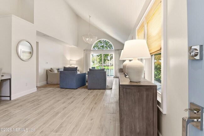 Photo - 120 Alsace Ct