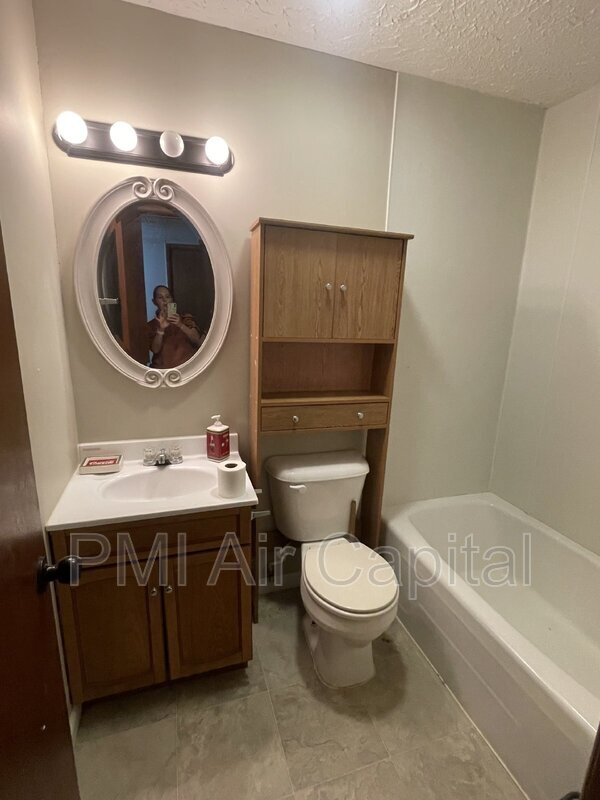 Photo - 1706 S Fern St Unit 4