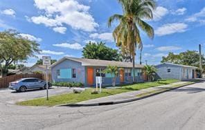 Photo - 1720 NE 13th St Unit 1