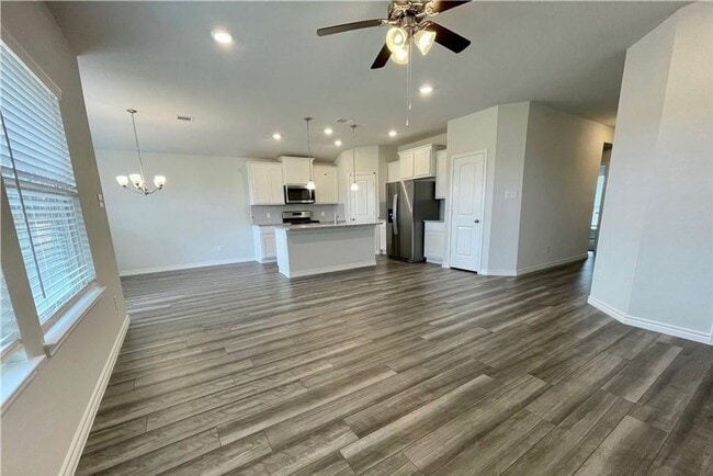 Photo - JULY MOVE IN! Spacious 3 bedroom 2 bathroom Home