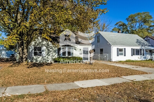 Photo - 17055 Lincoln Ave