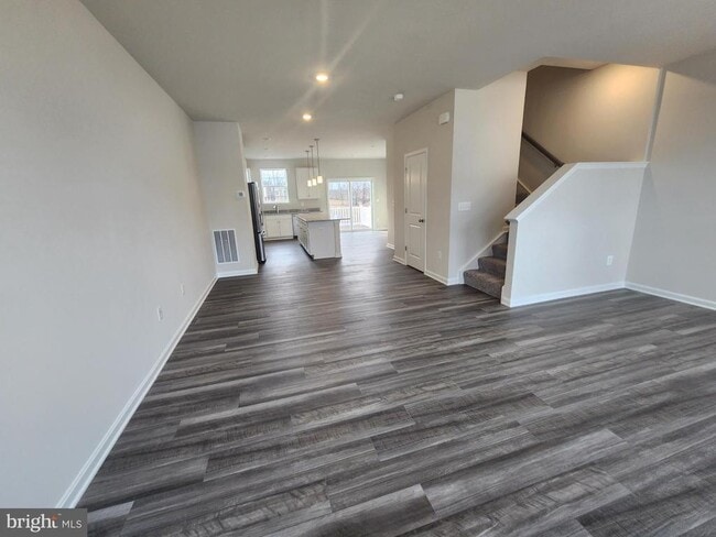 Photo - 65 Winterplace Dr