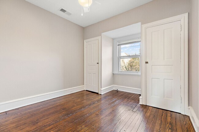 1614 N Broom St Unit 3