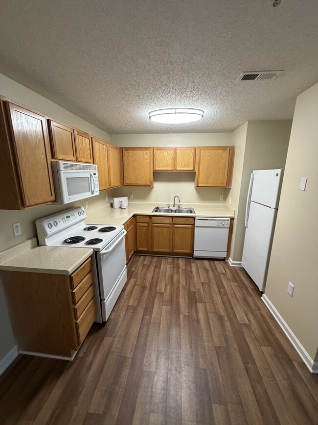 Kitchen 2BR, 2BA