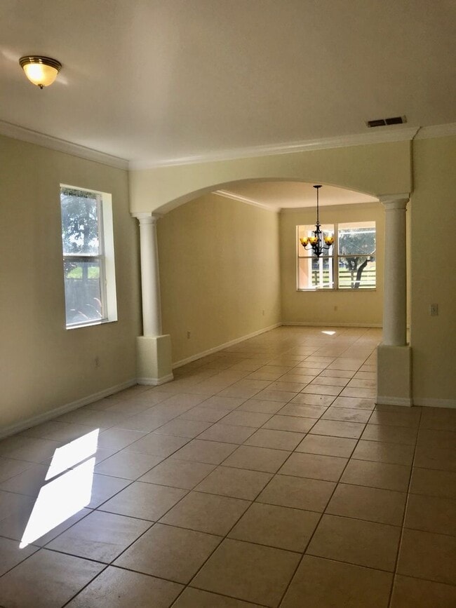 Photo - Great 4 bedroom pool home in gated community
