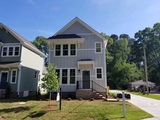 Building Photo - Beautiful New Construction  3 Bedroom, 2.5 Bathroom Home in Durham