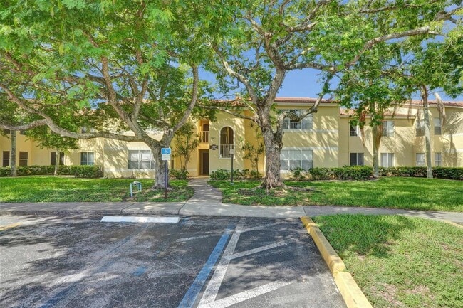 Building Photo - 12650 Vista Isles Dr Unit 918