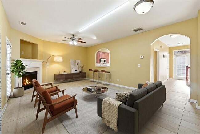 Photo - 6199 Thorncrest Dr