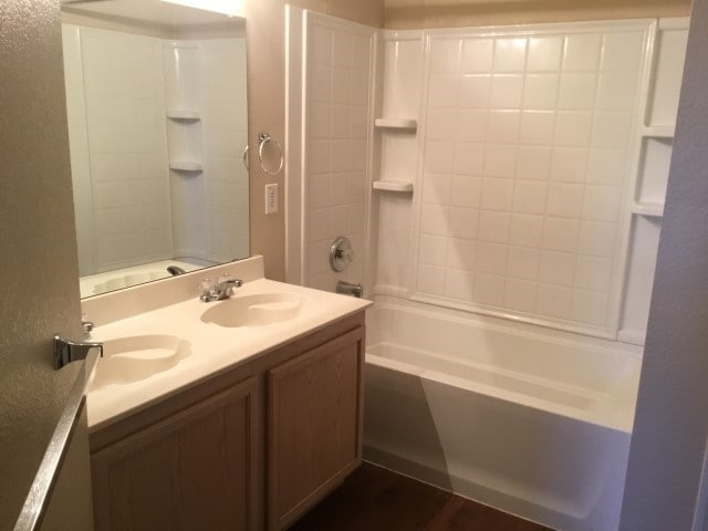 Photo - 16136 Shawnee Trl