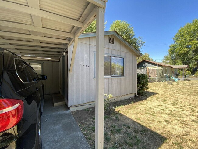 1032 W Nevada Ct