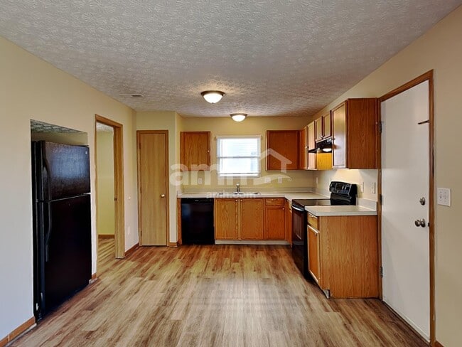 Photo - 7802 Jefferson Run