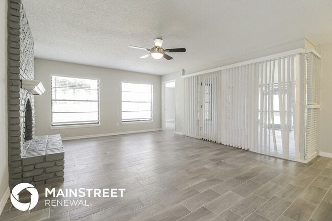 Photo - 2631 Maxwell Dr