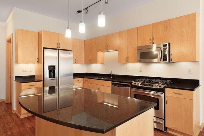 Photo - 401 N 2nd St