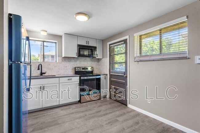 Photo - 491 S Holmes Ave