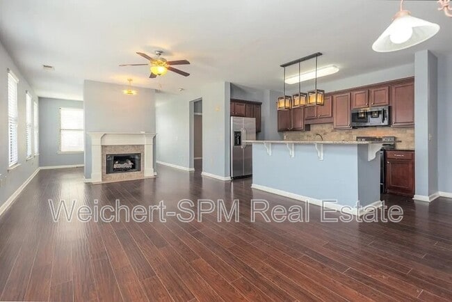 Building Photo - 721 Litty Ct