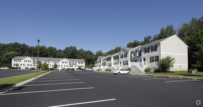 The Paddock Apartment Homes