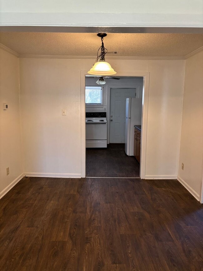 Photo - 2 Bedroom Duplex For Lease