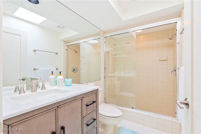 Photo - 2125 Marina Dr
