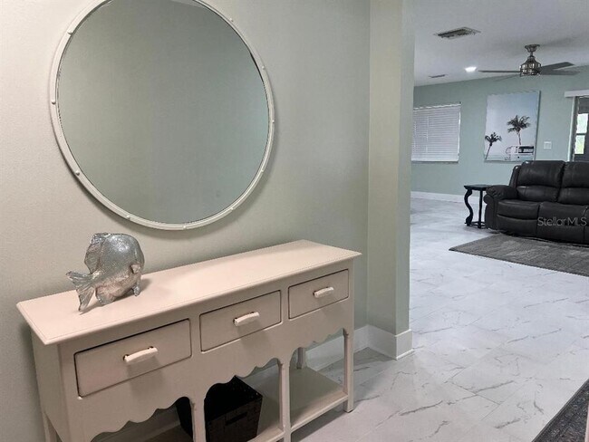 Photo - 1220 13th Cir SE