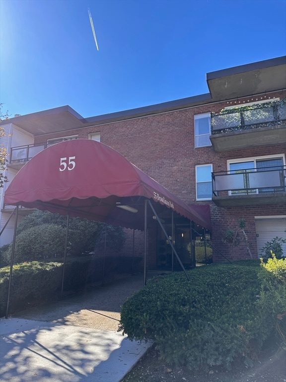 Building Photo - 55 Broadlawn Park Unit 17