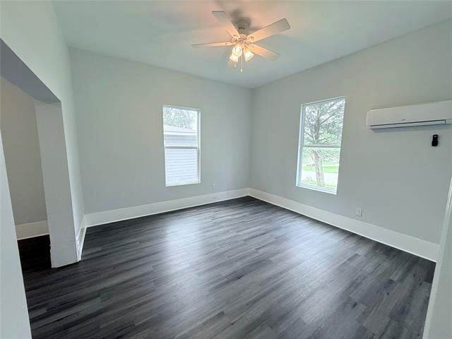 Photo - 1326 W Sears St