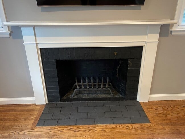 Photo - 139 Montrose Ave