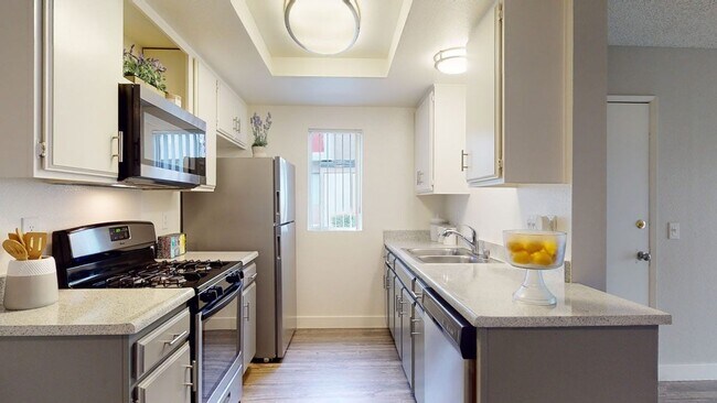 Photo - Hillside Village Apartments