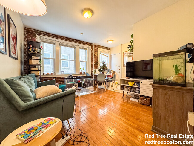 Building Photo - 248 Kelton St Unit 7 Rental